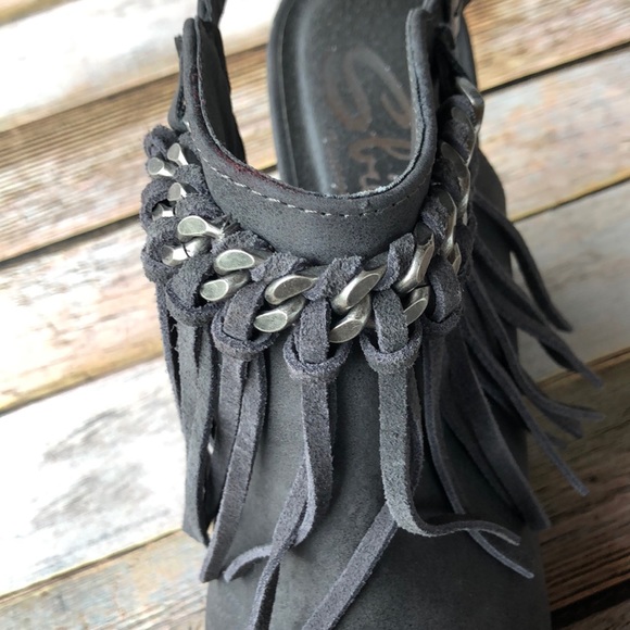 Women’s Sbicca Allegretto Gray Fringe Mule Bootie - Picture 5 of 8